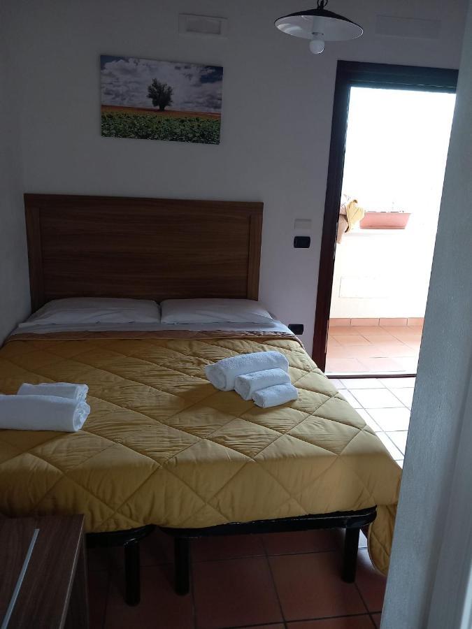 Agriturismo L'Ulivo Padula Eksteriør billede