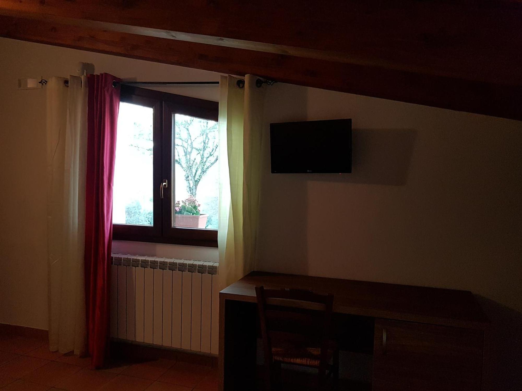 Agriturismo L'Ulivo Padula Eksteriør billede