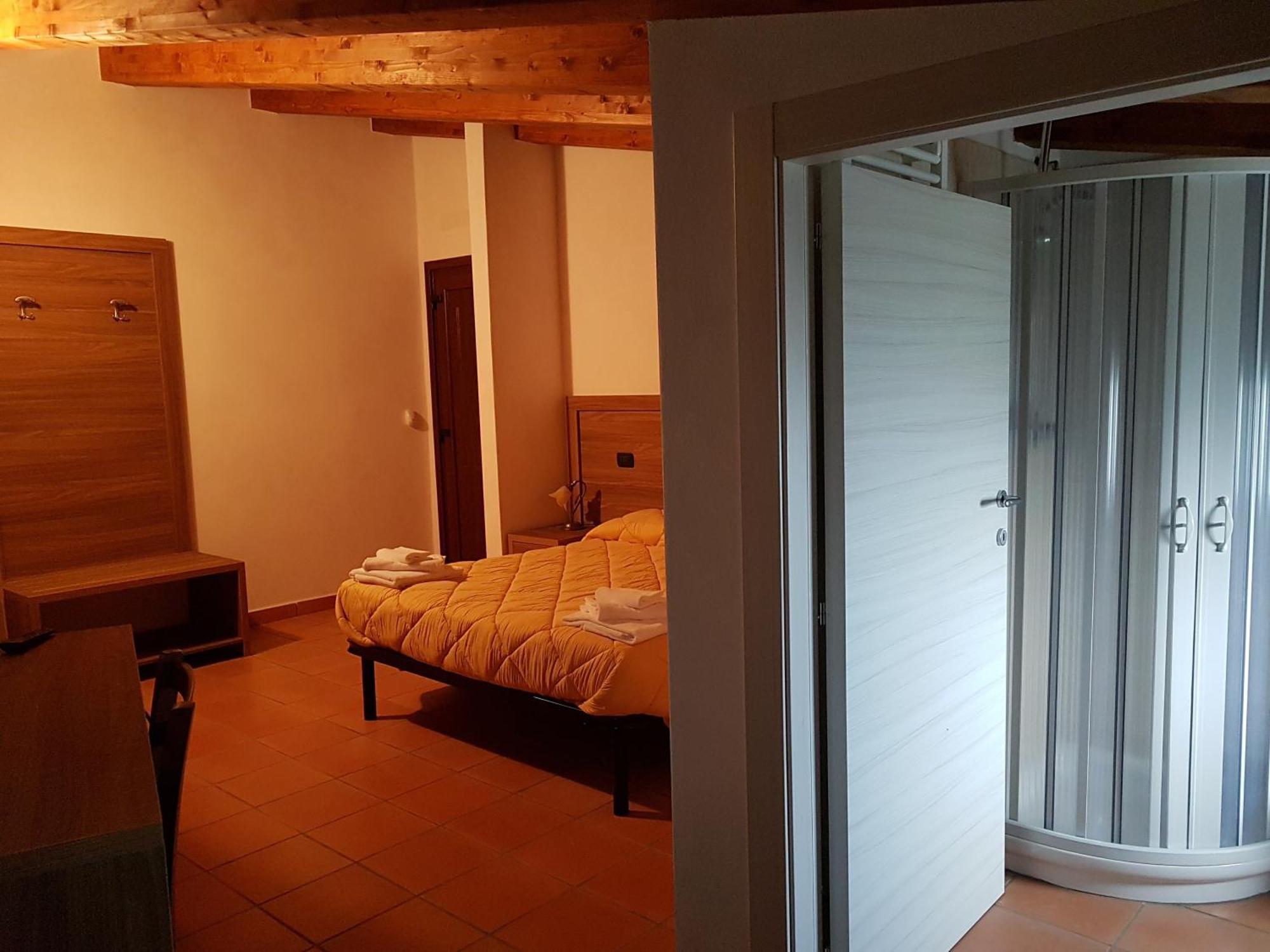 Agriturismo L'Ulivo Padula Eksteriør billede