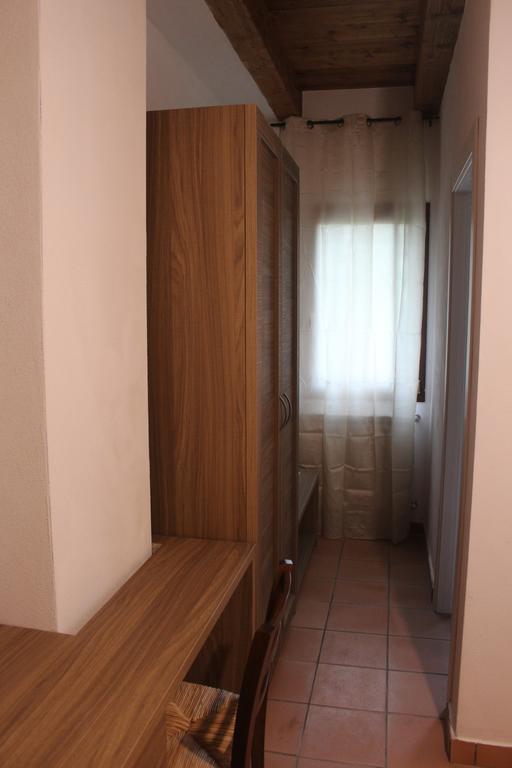 Agriturismo L'Ulivo Padula Eksteriør billede