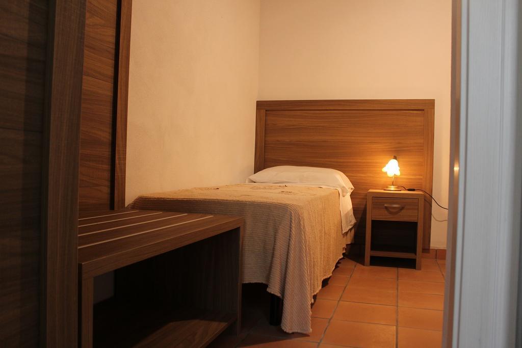 Agriturismo L'Ulivo Padula Eksteriør billede