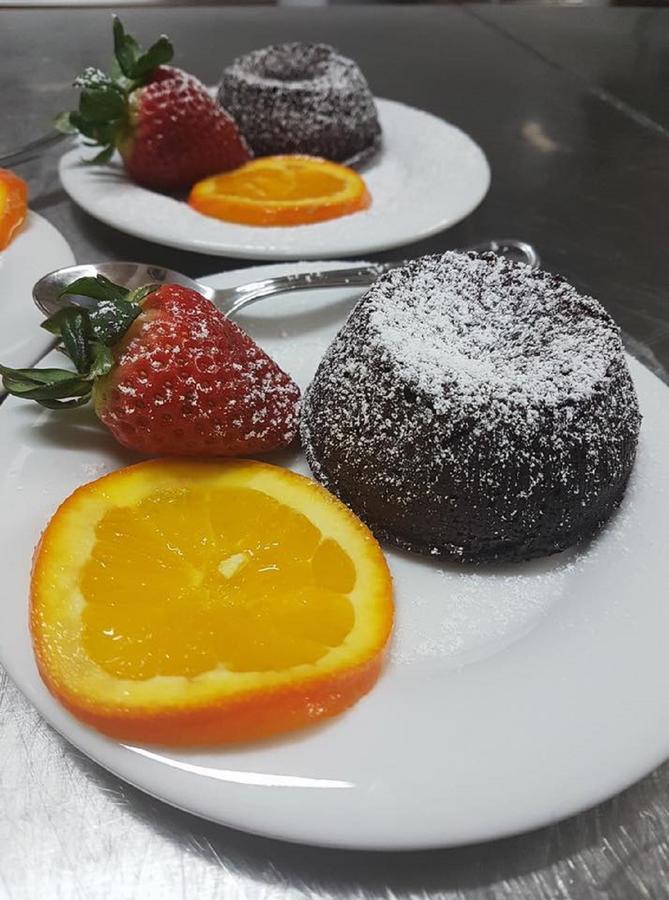 Agriturismo L'Ulivo Padula Eksteriør billede